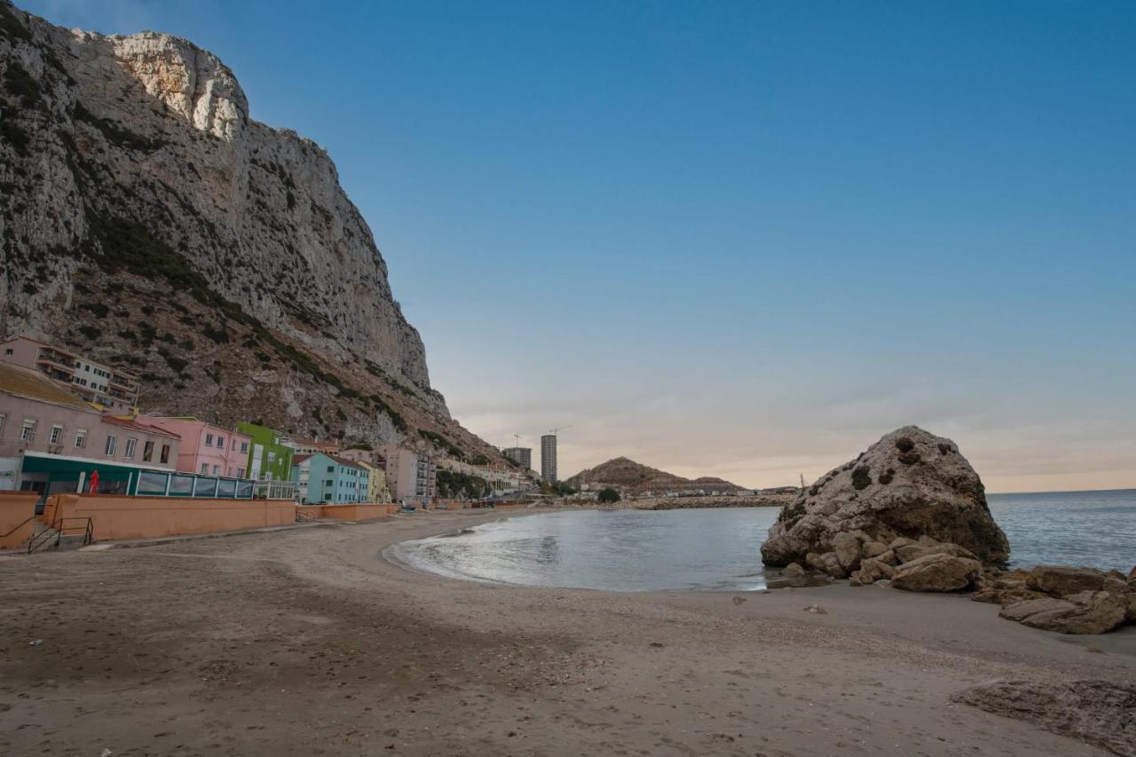 Beachfront Maisonette Gibraltar Exterior photo