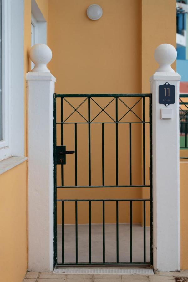 Beachfront Maisonette Gibraltar Exterior photo