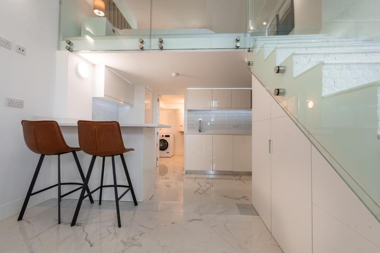 Beachfront Maisonette Gibraltar Exterior photo