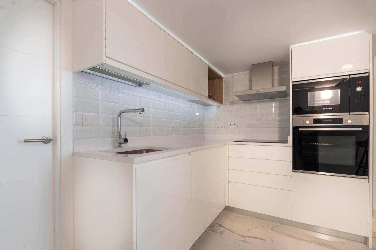 Beachfront Maisonette Gibraltar Exterior photo